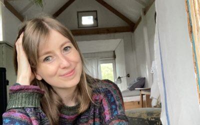 Vom Schreibtisch in den Wald – Gespräch mit Kathrin Köpke